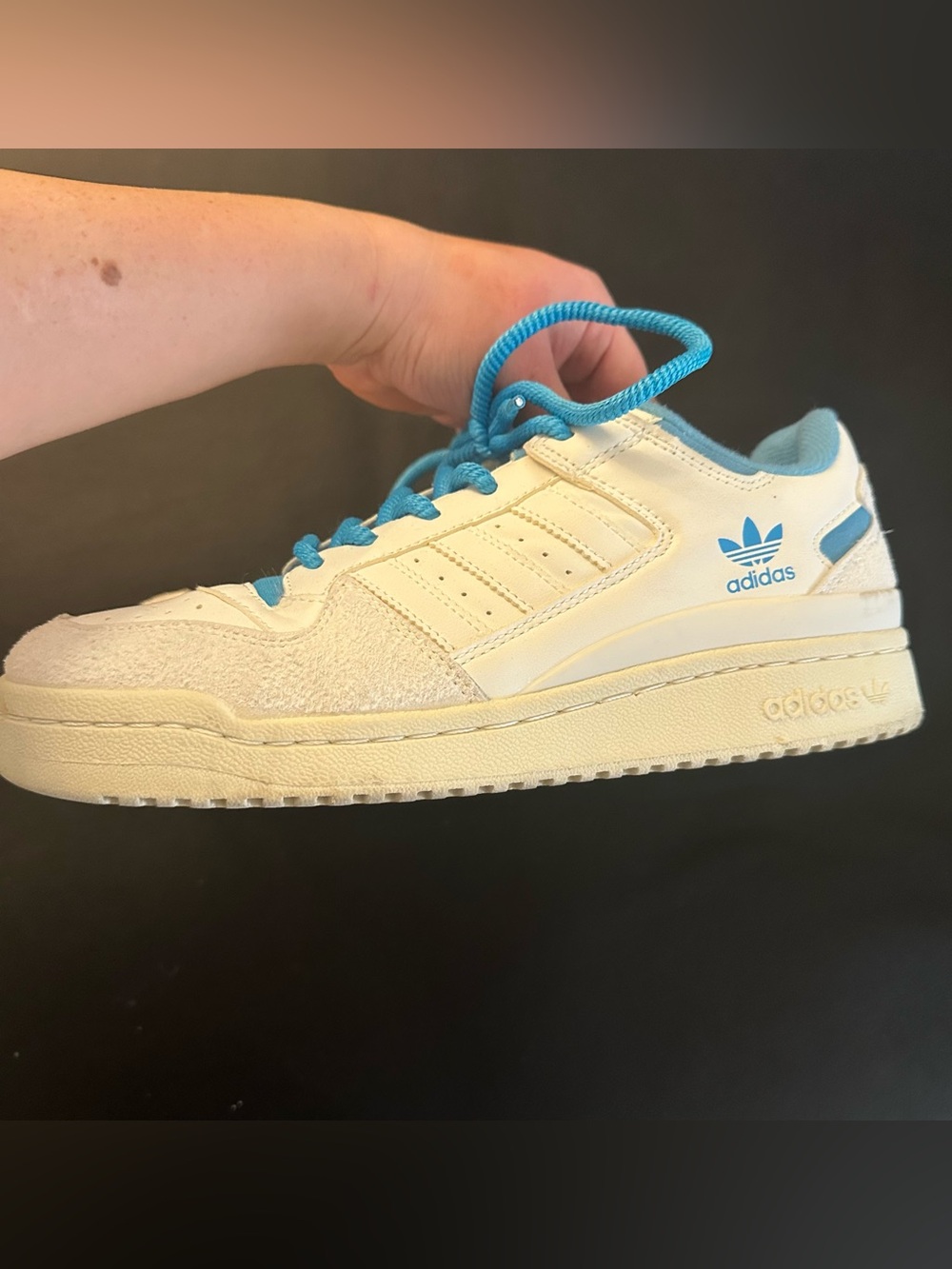 Adidas Forum Bold Shoes Vintage Sneakers with Sky Blue Laces - Picture 4 of 8